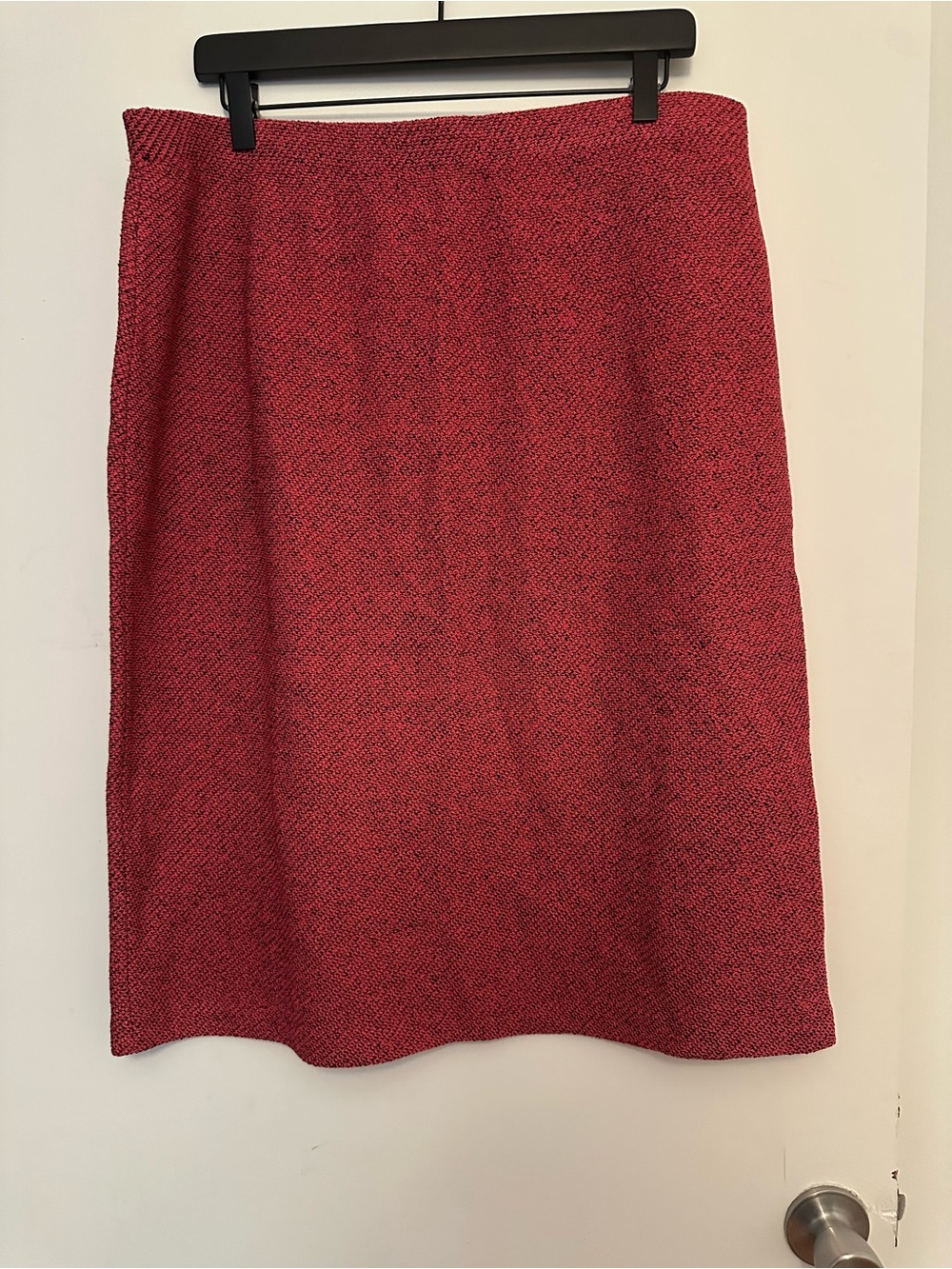 St. John Collection Passion/Black Pencil Skirt